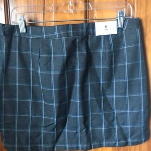 NWT Gap mini skirt SIZE 6